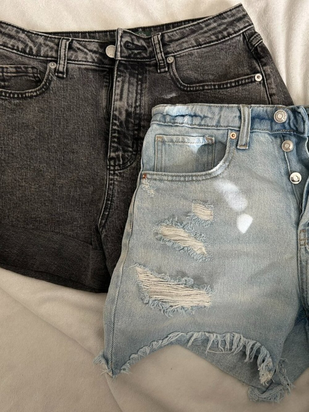 Bundle of 5 Junior / Women’s Shorts - Casual/Summer Mix